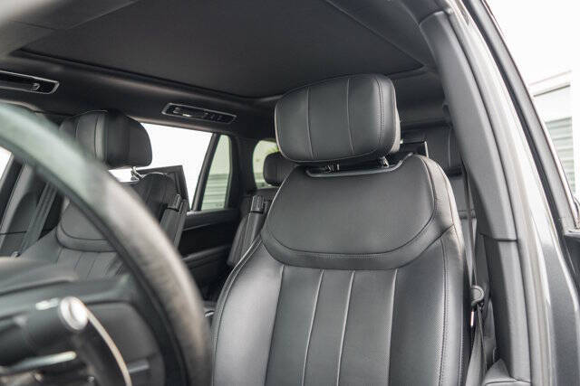 2025 Land Rover Range Rover 17