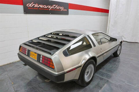 1982 DeLorean DMC-12