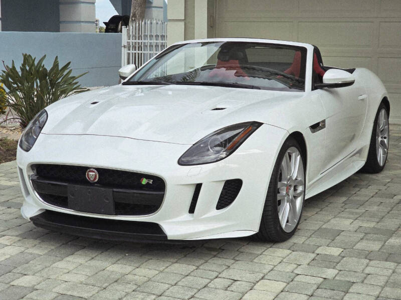 2016 Jaguar F-TYPE R
