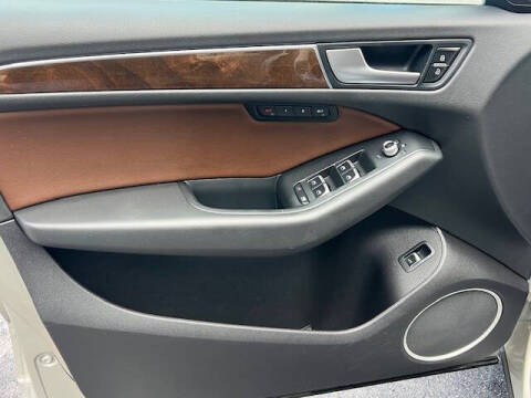 2013 Audi Q5 2.0T quattro Premium Plus