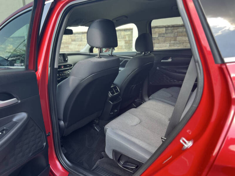 2019 Hyundai Santa Fe SE 2.4L