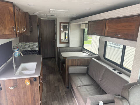 2020 Winnebago INTENT
