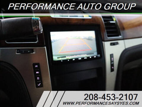 2013 Cadillac Escalade Platinum Edition