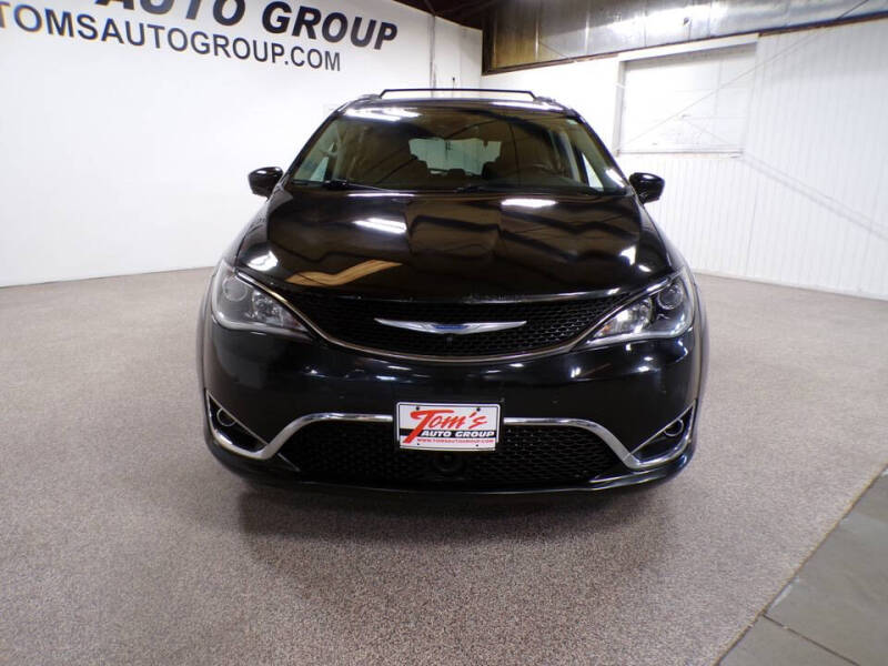 2017 Chrysler Pacifica Touring-L Plus