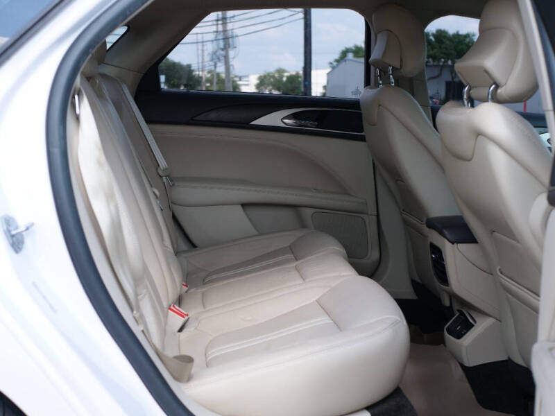 2017 Lincoln MKZ Select