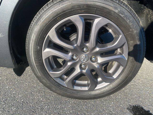 2019 Toyota Yaris LE