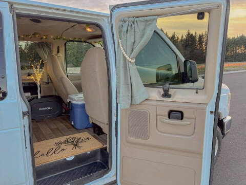 2008 Ford E-Series E-350 SD XLT