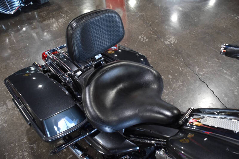2006 Harley-Davidson FLHXI Street Glide