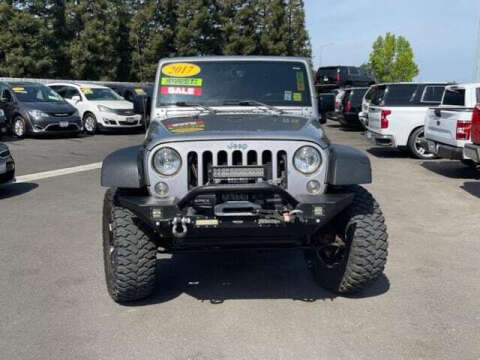 2017 Jeep Wrangler Unlimited for sale at Carros Usados Fresno in Clovis CA