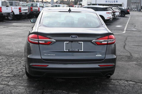 2020 Ford Fusion SE