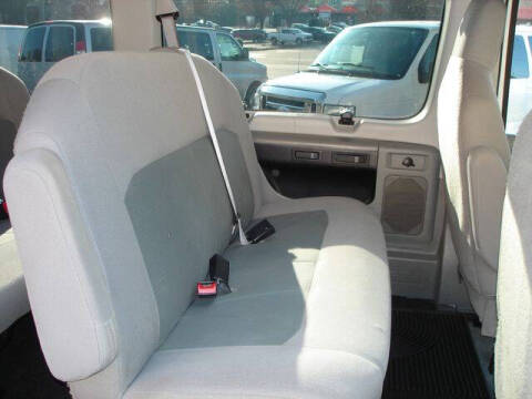 2013 Ford E-Series E-350 SD XLT