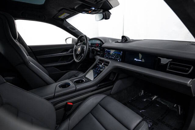 2022 Porsche Taycan Turbo S