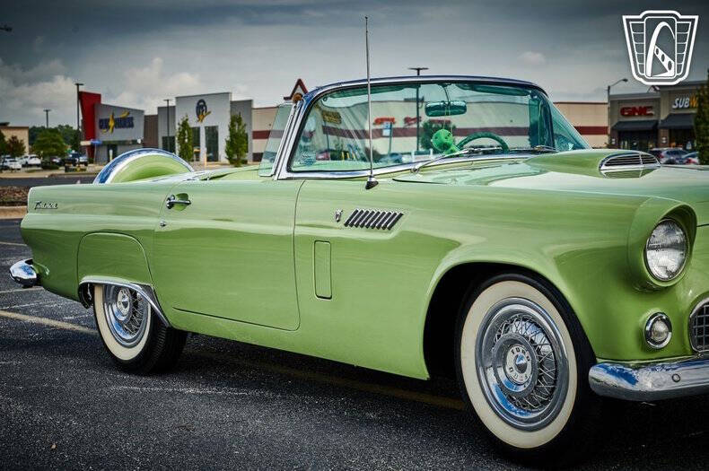 1956 Ford Thunderbird
