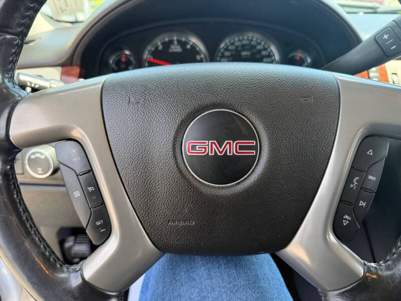 2013 GMC Yukon XL SLT
