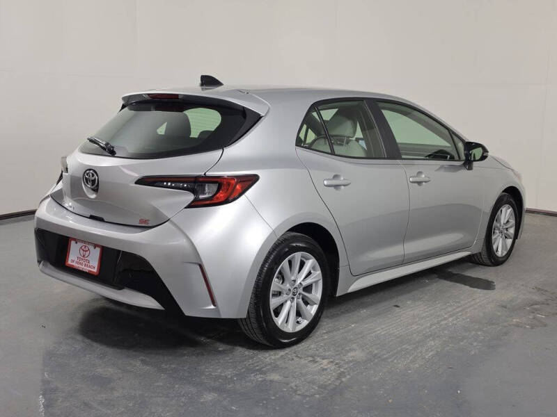 2026 Toyota Corolla Hatchback SE