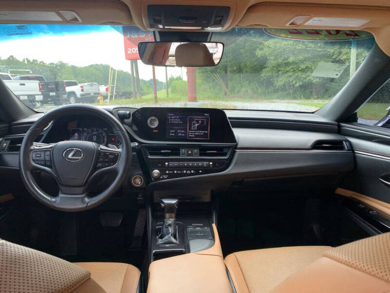 2022 Lexus ES 350