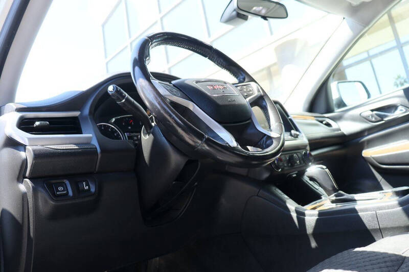 2018 GMC Acadia SLE-2