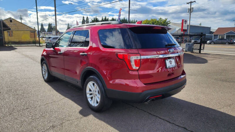 2016 Ford Explorer