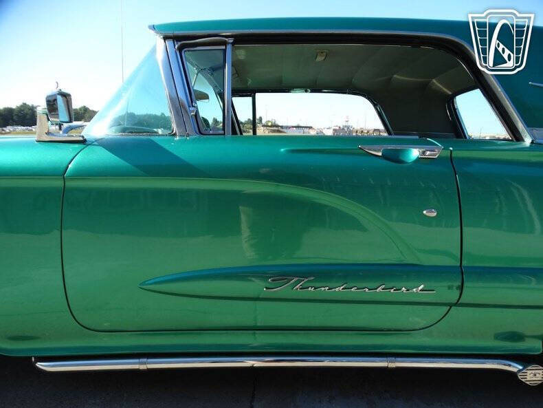 1960 Ford Thunderbird