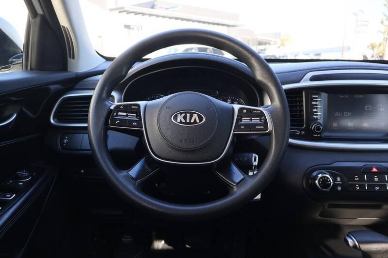 2020 Kia Sorento LX V6