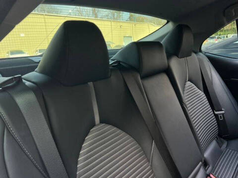 2019 Toyota Camry SE