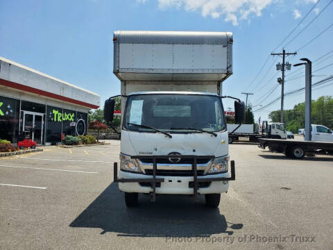 2015 Hino 195