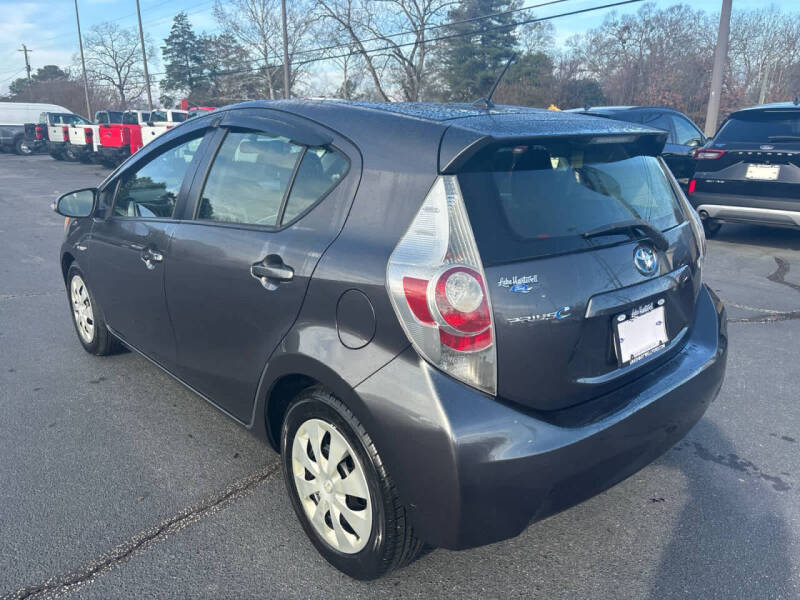 2012 Toyota Prius c Two