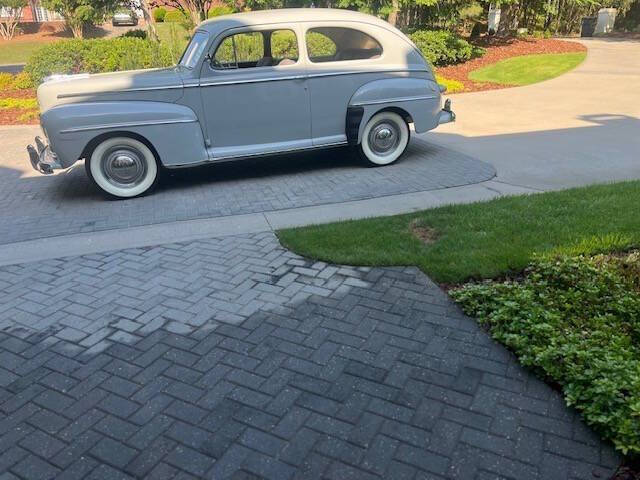 1948 Ford Super Deluxe