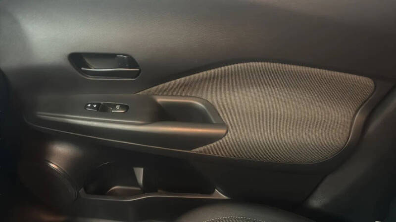 2019 Nissan Kicks S