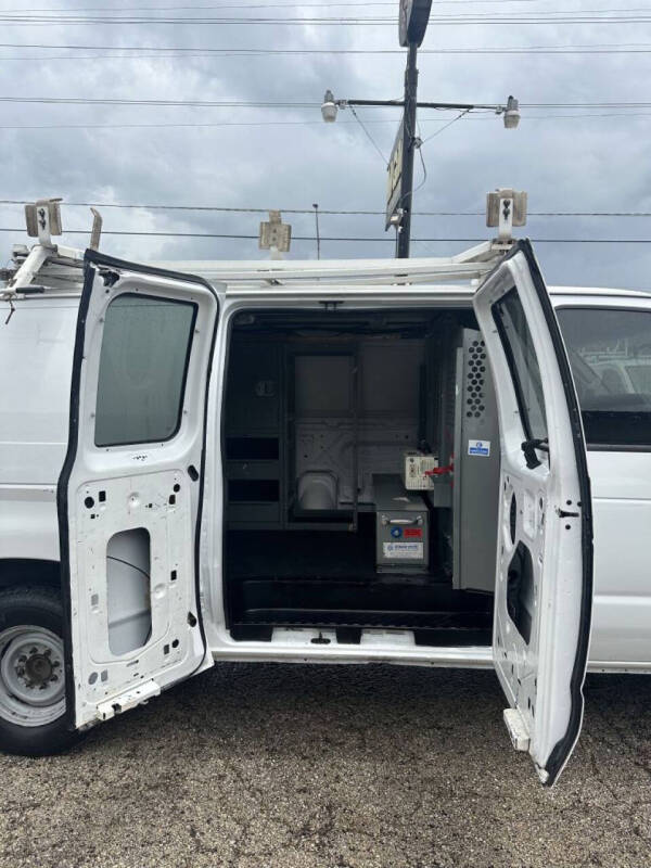 2009 Ford E-Series E-250
