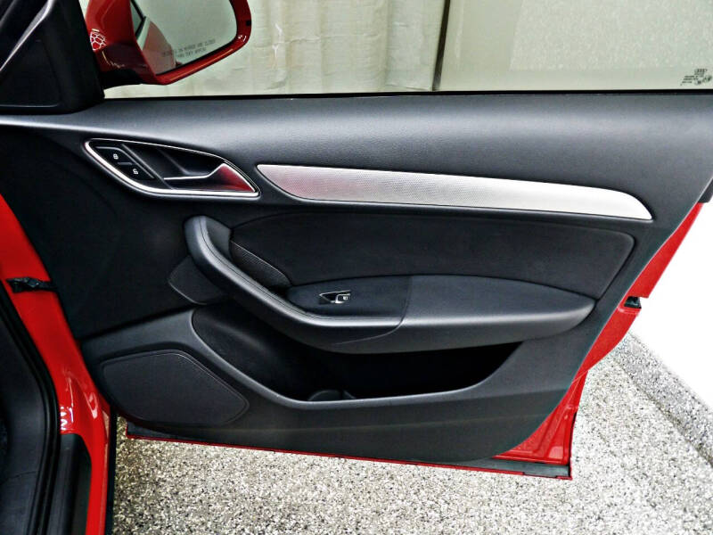 2017 Audi Q3 2.0T Premium Plus