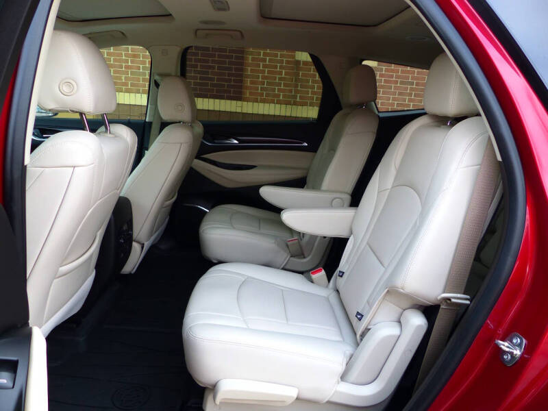 2023 Buick Enclave Essence