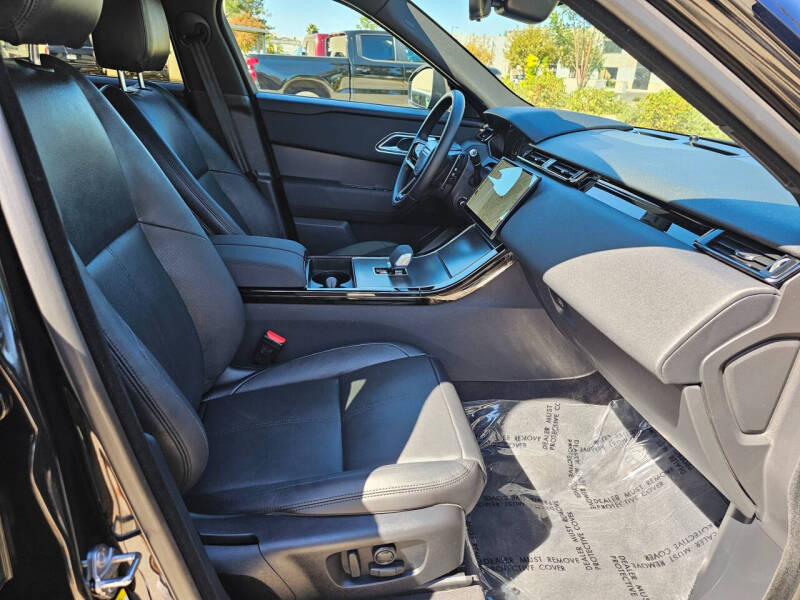 2025 Land Rover Range Rover Velar P250 Dynamic SE