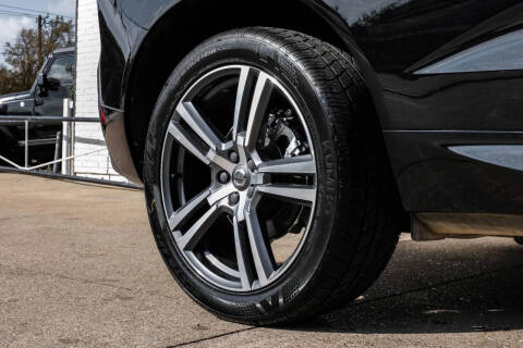 2021 Volvo XC60 T5 Momentum