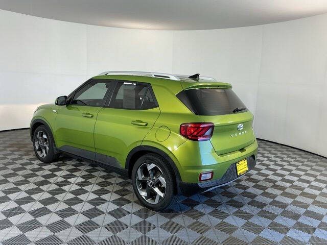 2021 Hyundai Venue SEL