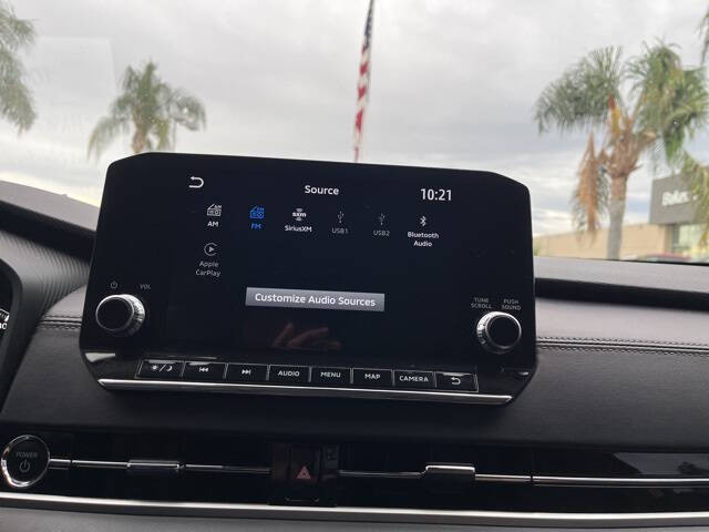 2023 Mitsubishi Outlander PHEV SE