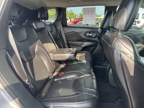 2019 Jeep Cherokee Latitude Plus