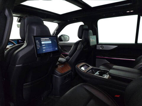 2025 Lincoln Navigator L Black Label