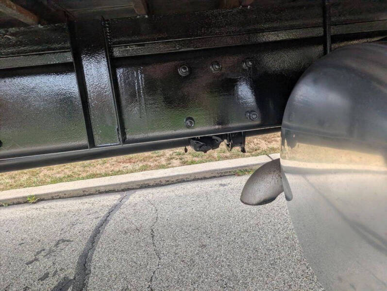 2007 Peterbilt 335