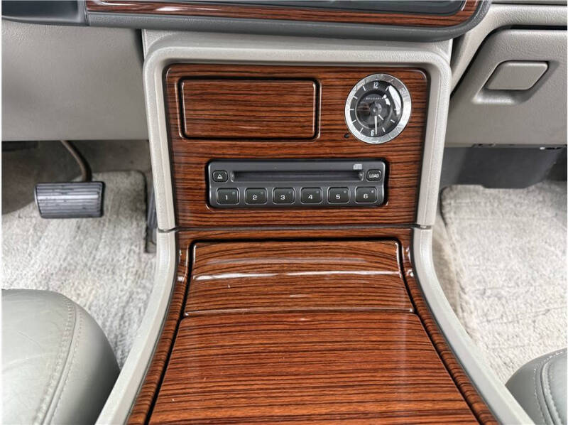 2004 Cadillac Escalade