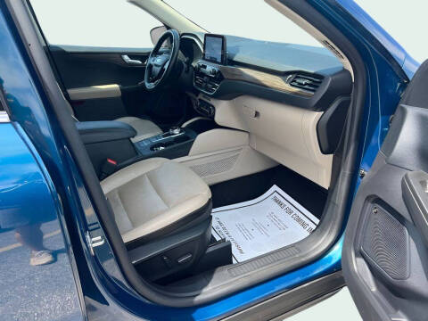2020 Ford Escape Titanium