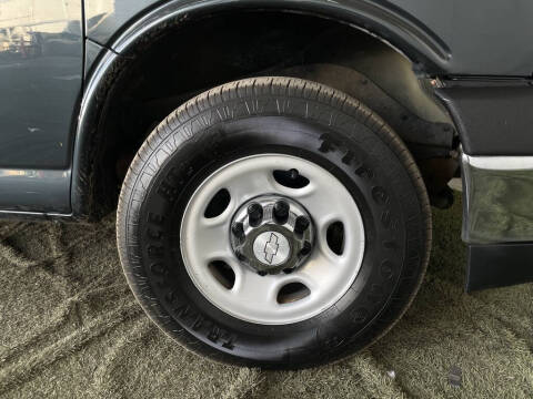 2017 Chevrolet Express LT 3500