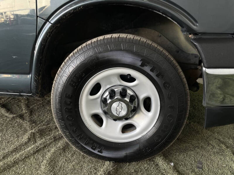 2017 Chevrolet Express LT 3500