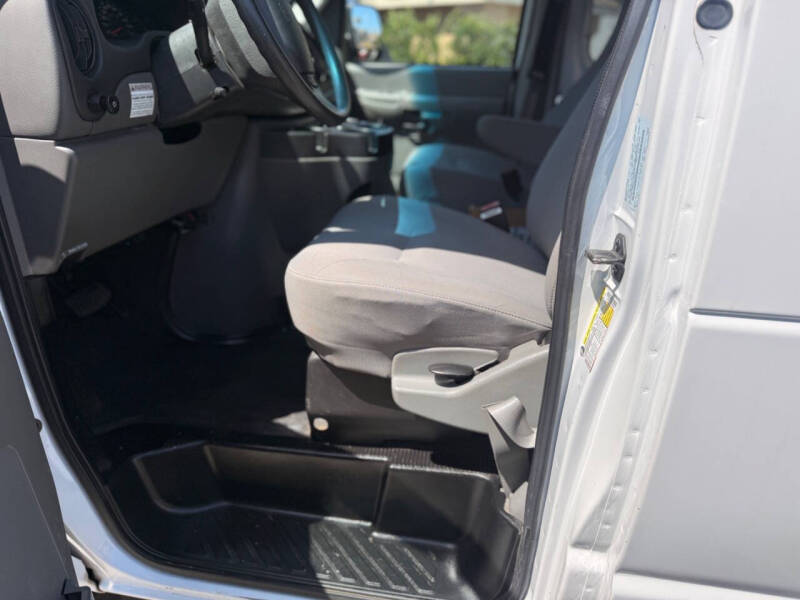 2006 Ford E-Series E-150
