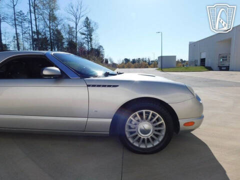 2004 Ford Thunderbird Deluxe