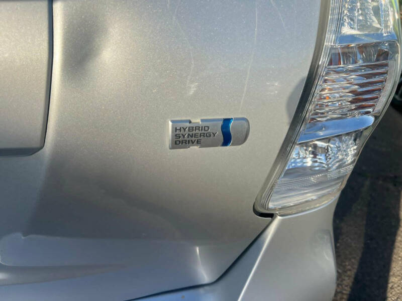 2012 Toyota Prius v Three