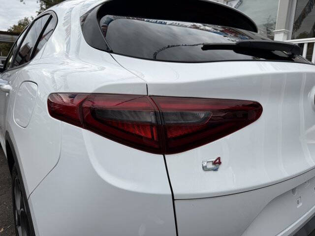 2022 Alfa Romeo Stelvio Ti