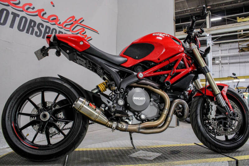 2013 Ducati Monster 1100 EVO