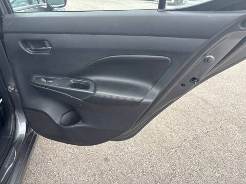 2023 Nissan Versa SV