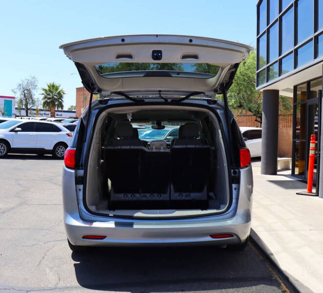 2021 Chrysler Voyager LXi